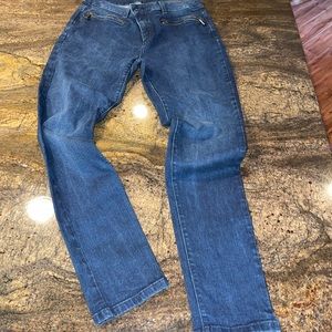 Michael Kors Tapered Leg‎ Jeans, stylish with zippers on pockets -Womens Sz 8